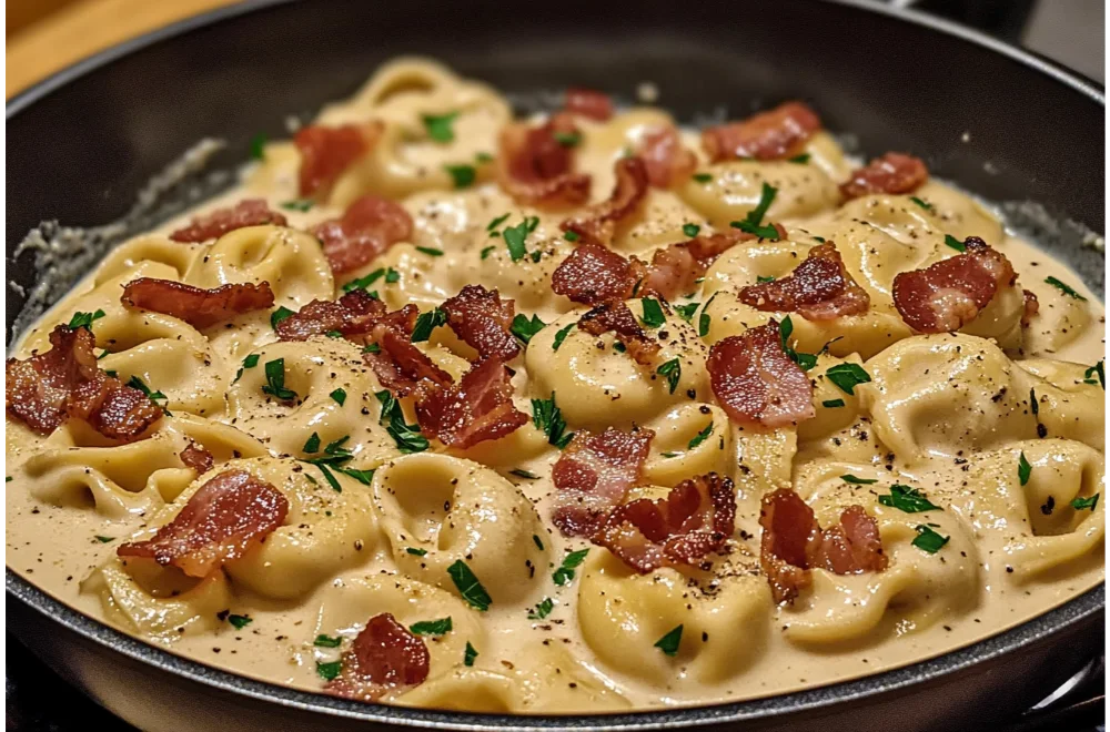 One-Pan Bacon Alfredo Tortellini Delight – A Creamy, Crispy Delight